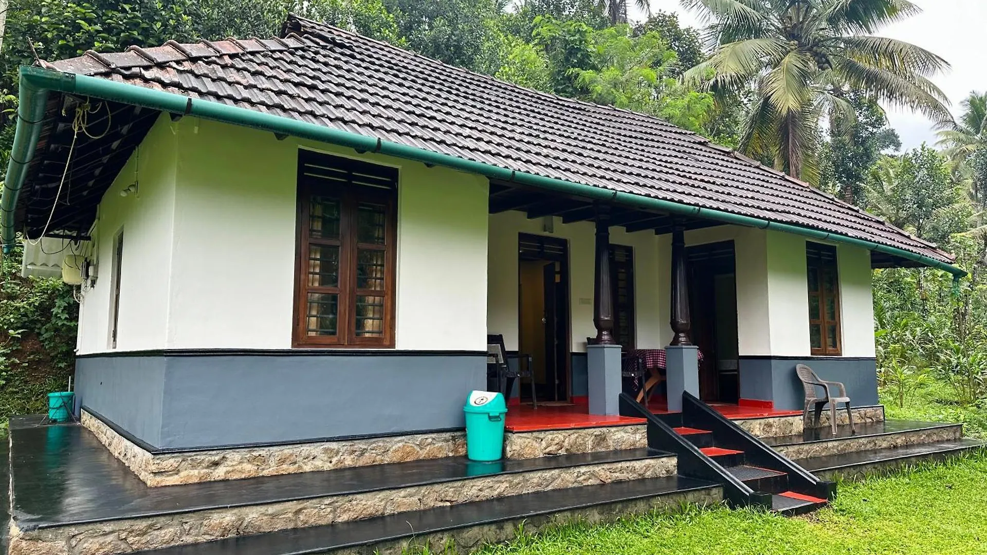 Green Mansion Anaviratty 0*,  Indien